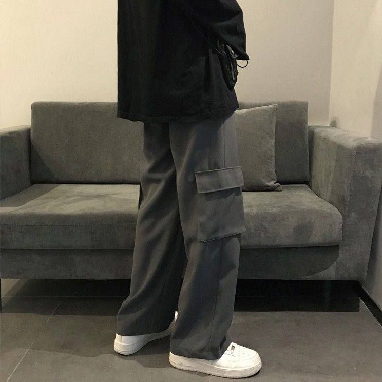 Стильные брюки с большими вместительными карманами по бокам