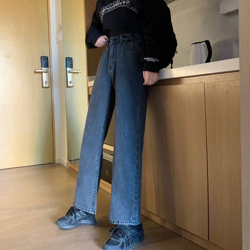 Прямые джинсы с высокой талией 