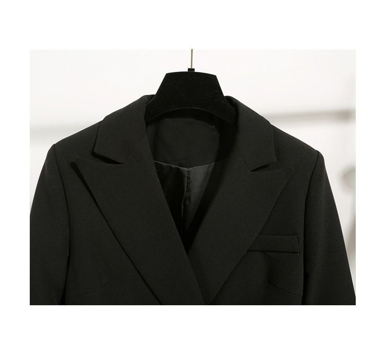 Пиджак - стильный, свободный крой, удобный и универсальный