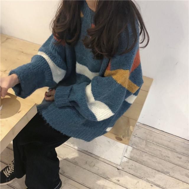  Трикотажный объемный стильный свитер 