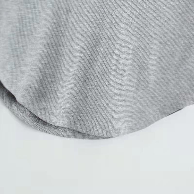 Укороченная футболка  из мягкого трикотажа