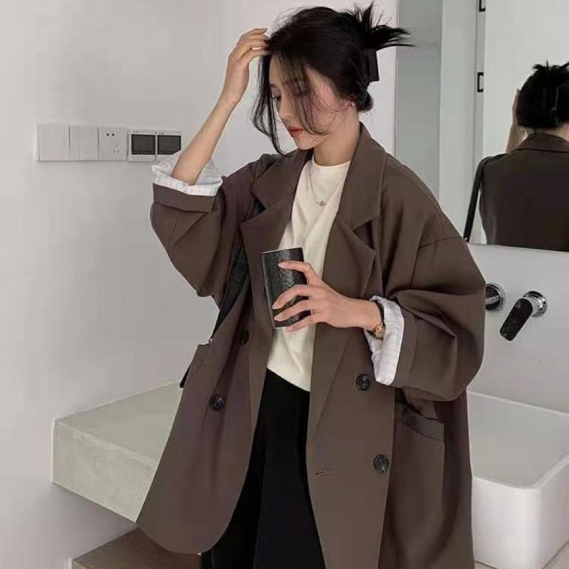 Трендовый модный классический пиджак прямого кроя