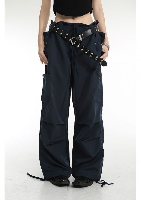 Модные брюки карго с накладными карманами