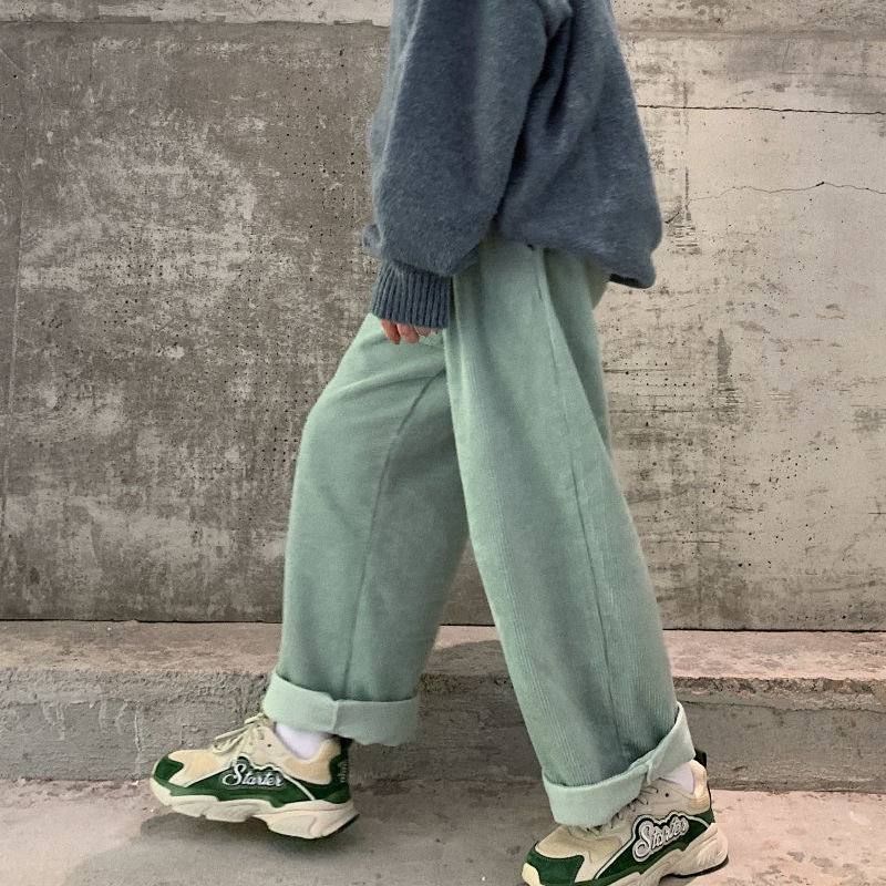 Слайд  Широкие брюки из трикотажа лапша, на резинке Зеленый